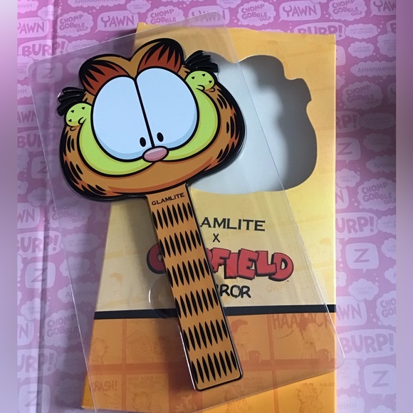 Garfield x Glamlite PR Box Set 7 Pcs Lip kit, blush palette eyeshadow mirror bag - Picture 3 of 13